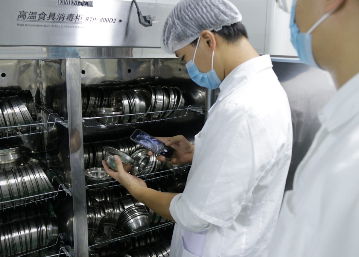 IMG_1498.jpg IMG_1498.jpg